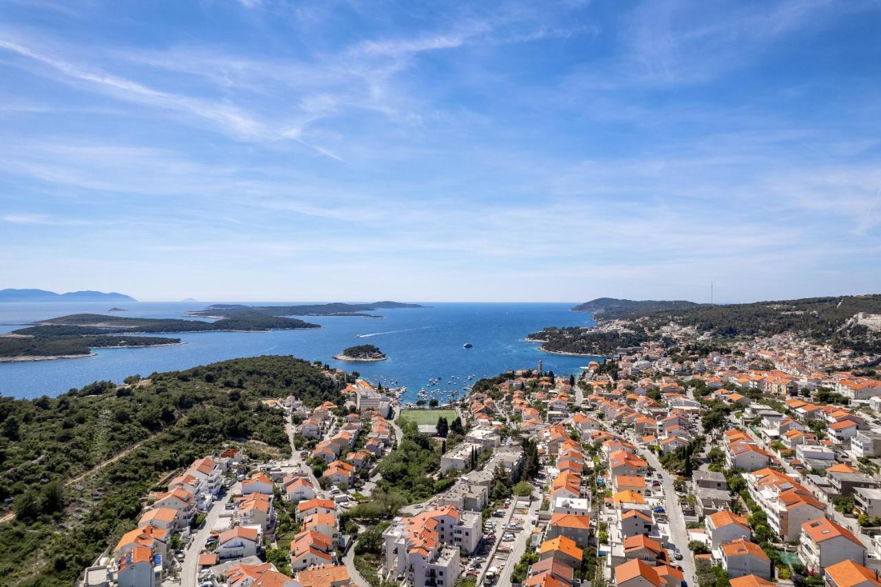 Deluxe Apartments Primi Hvar Town Exterior foto