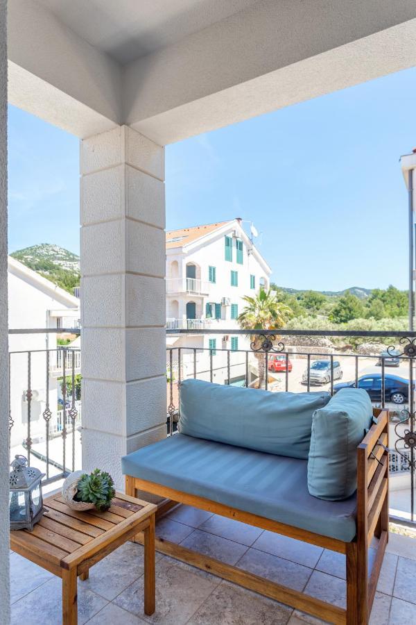 Deluxe Apartments Primi Hvar Town Exterior foto