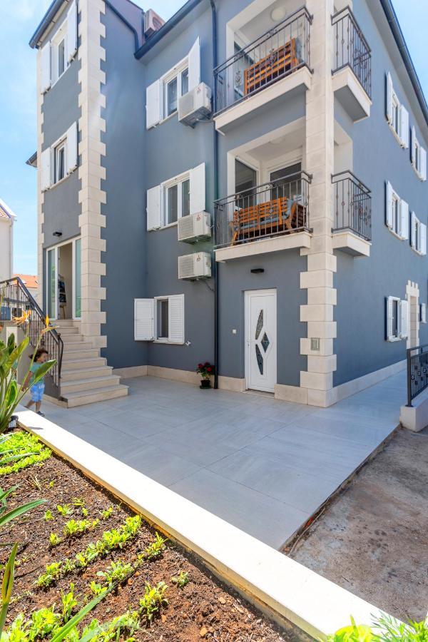 Deluxe Apartments Primi Hvar Town Exterior foto